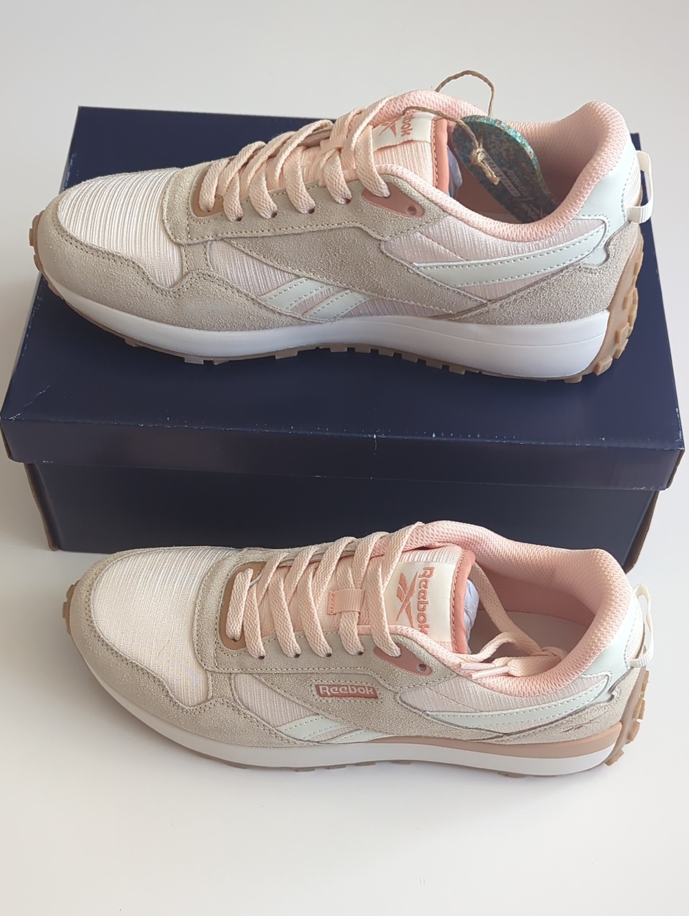 Reebok Women's Pink Beige Sneakers